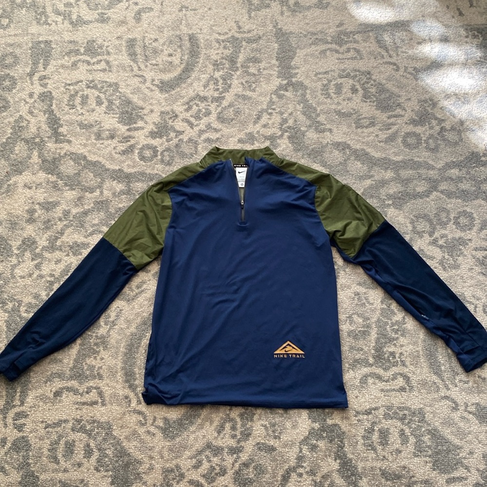 Nike Trail Quarter Zip Windbreaker